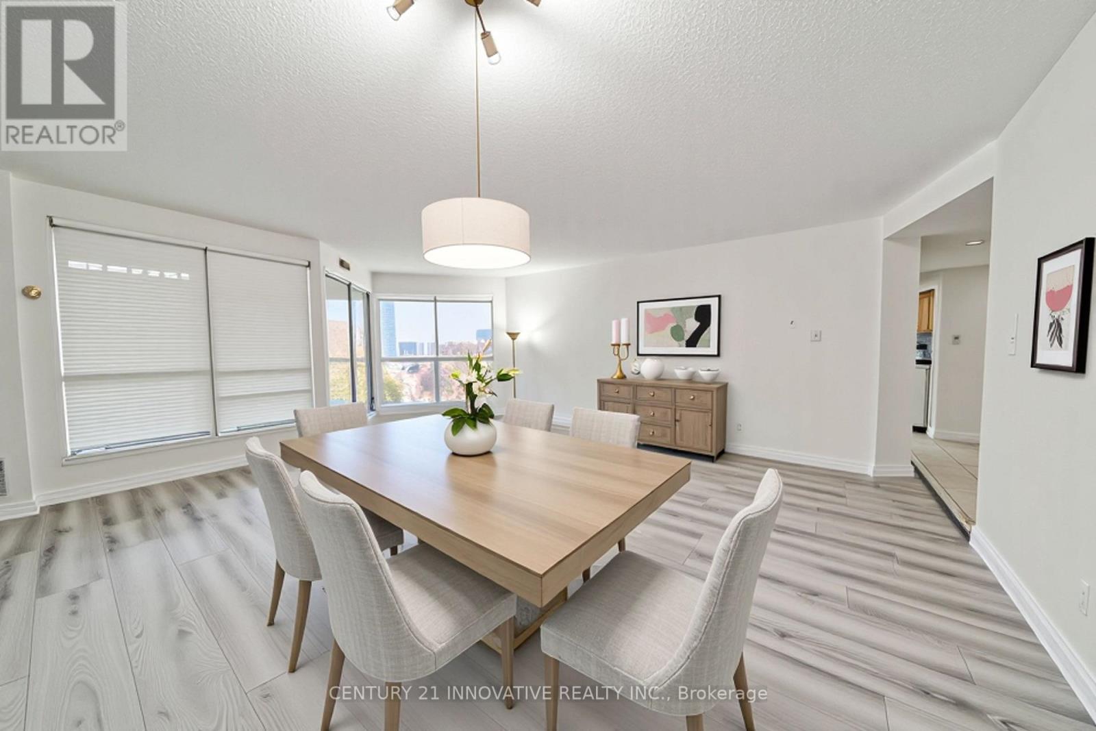 511 - 5 Weldrick Road W Property Photo 4