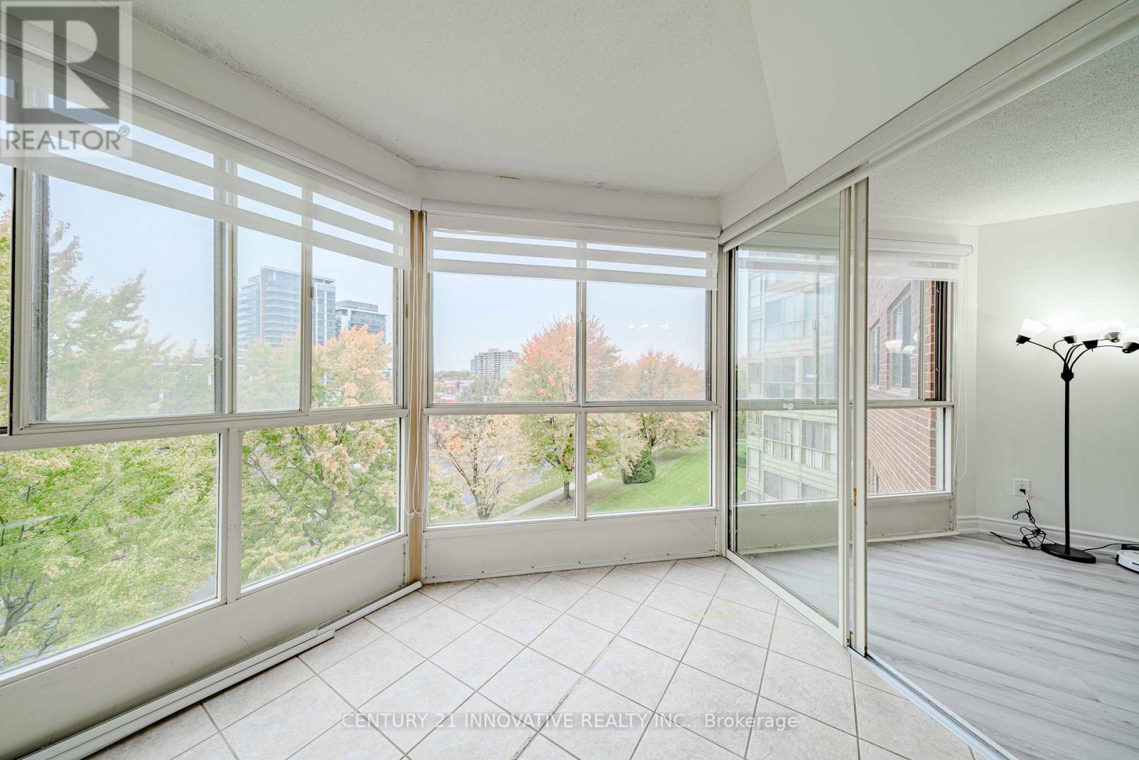 511 - 5 Weldrick Road W Property Photo 32