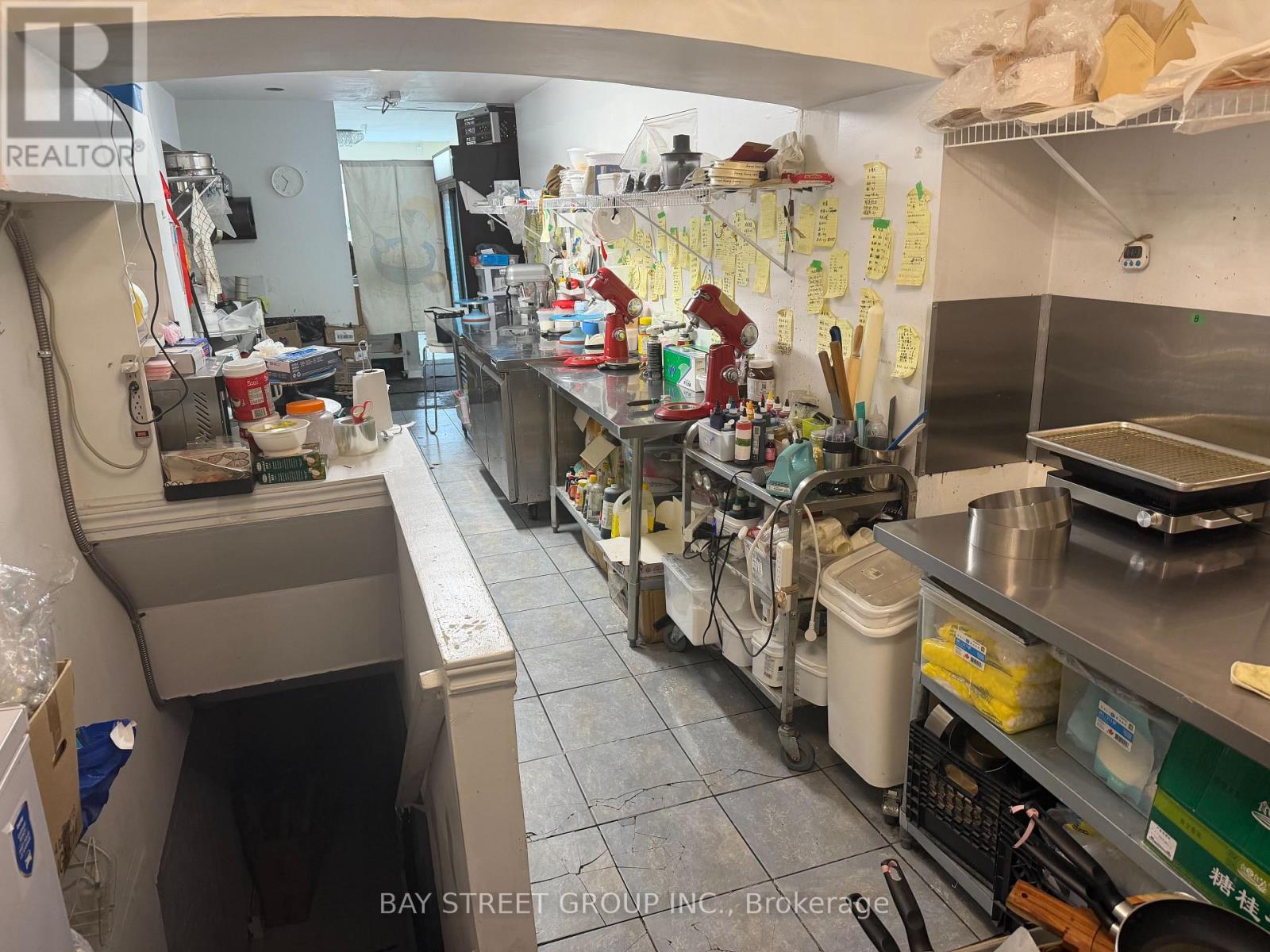 B - 4471 Highway 7 Property Photo 9