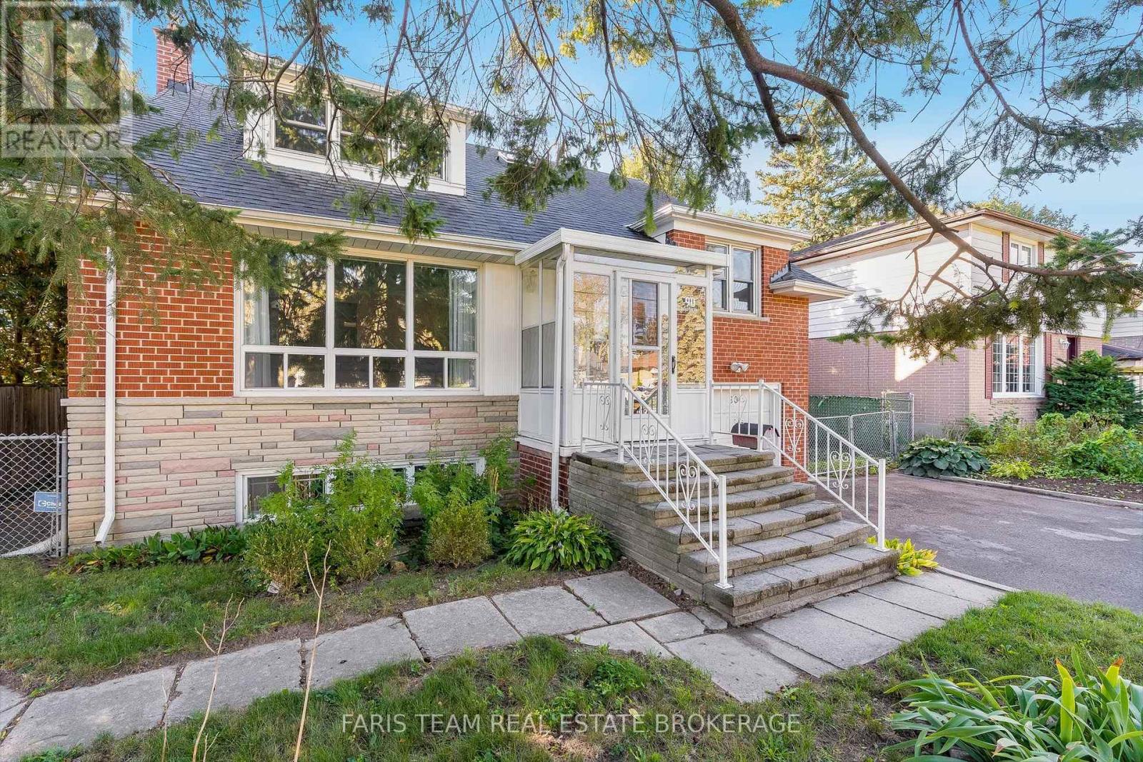 90 Bedford Park Avenue Property Photo 3