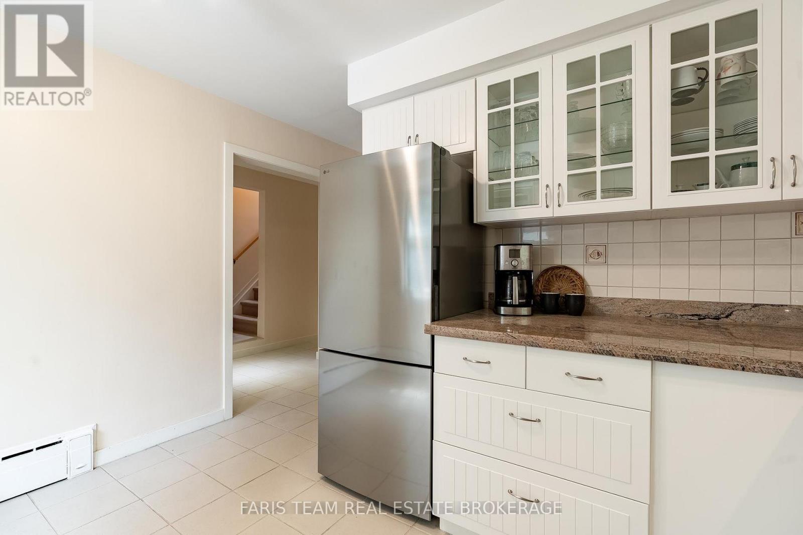 90 Bedford Park Avenue Property Photo 9