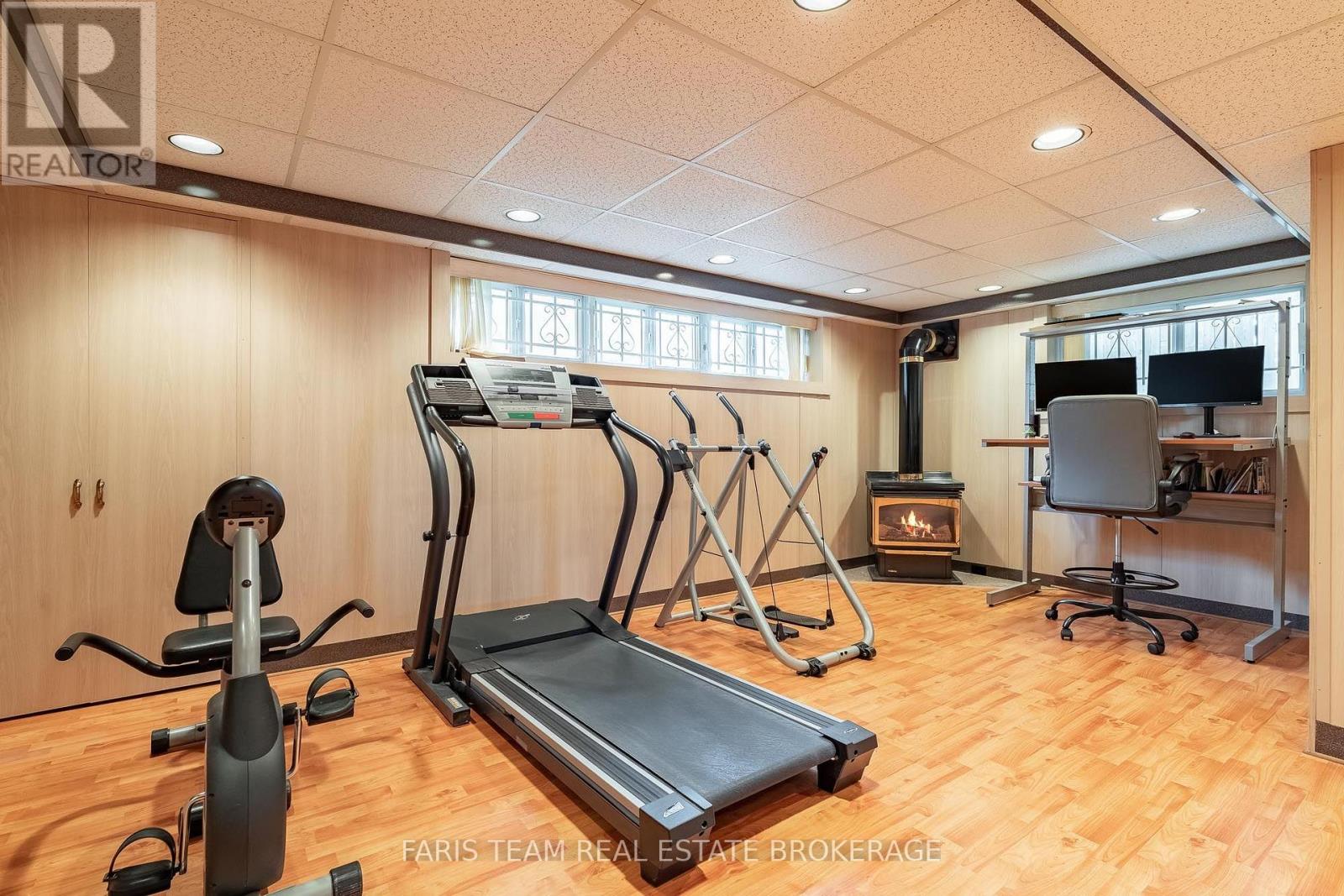 90 Bedford Park Avenue Property Photo 31