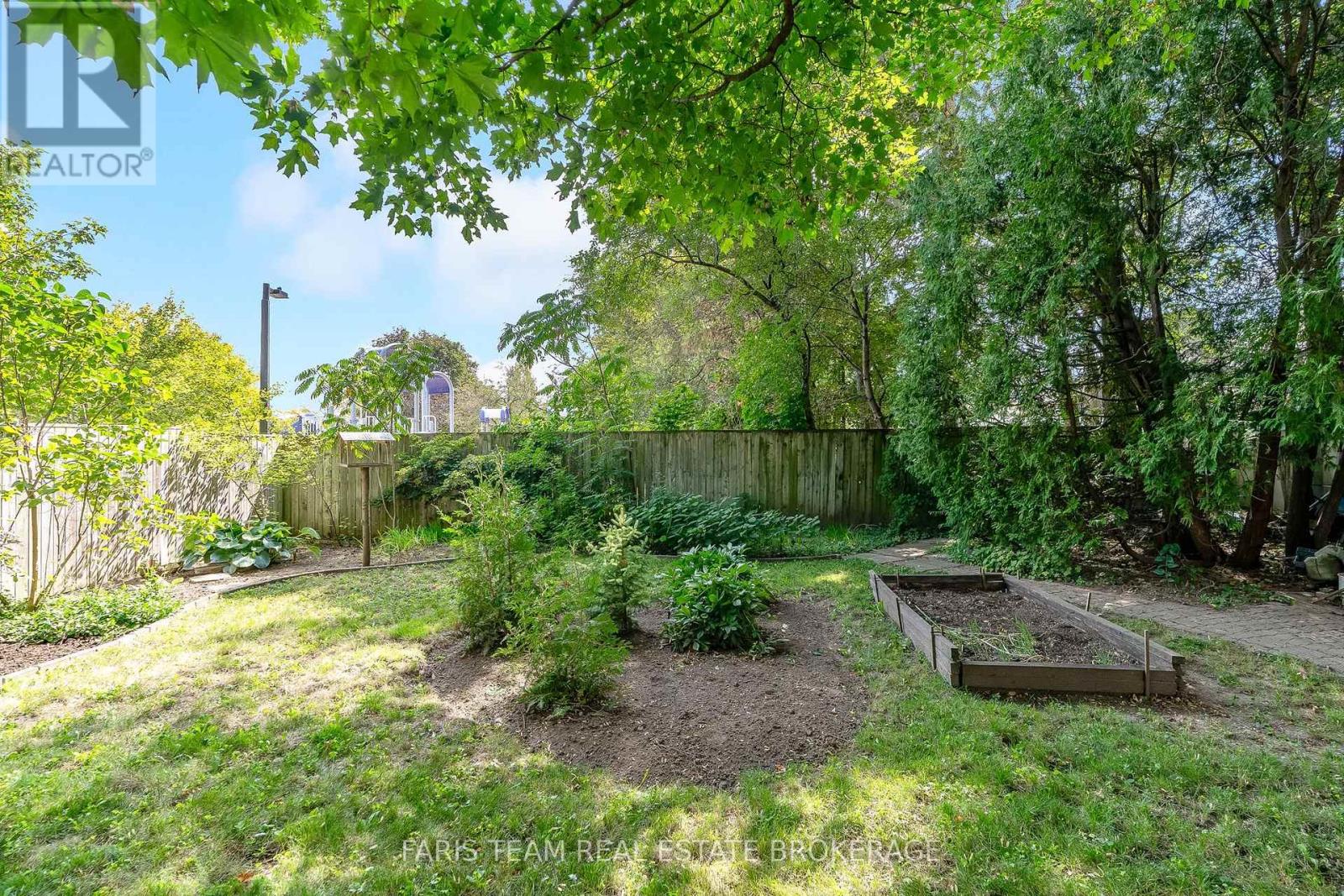 90 Bedford Park Avenue Property Photo 40