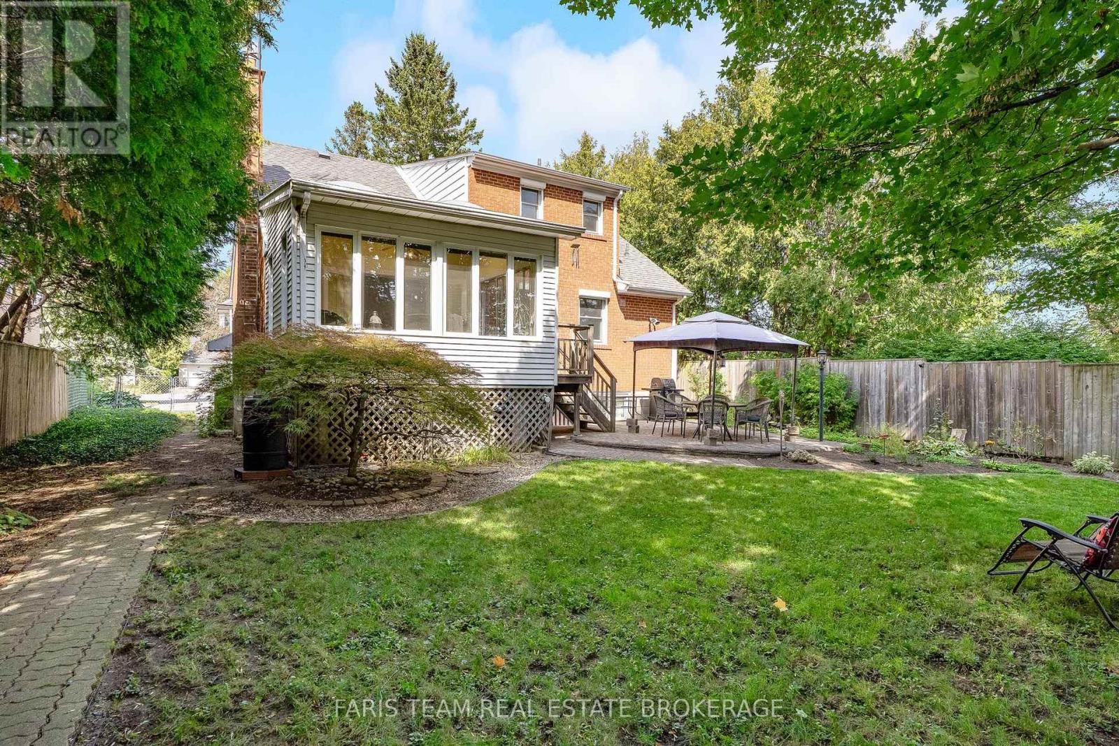 90 Bedford Park Avenue Property Photo 41