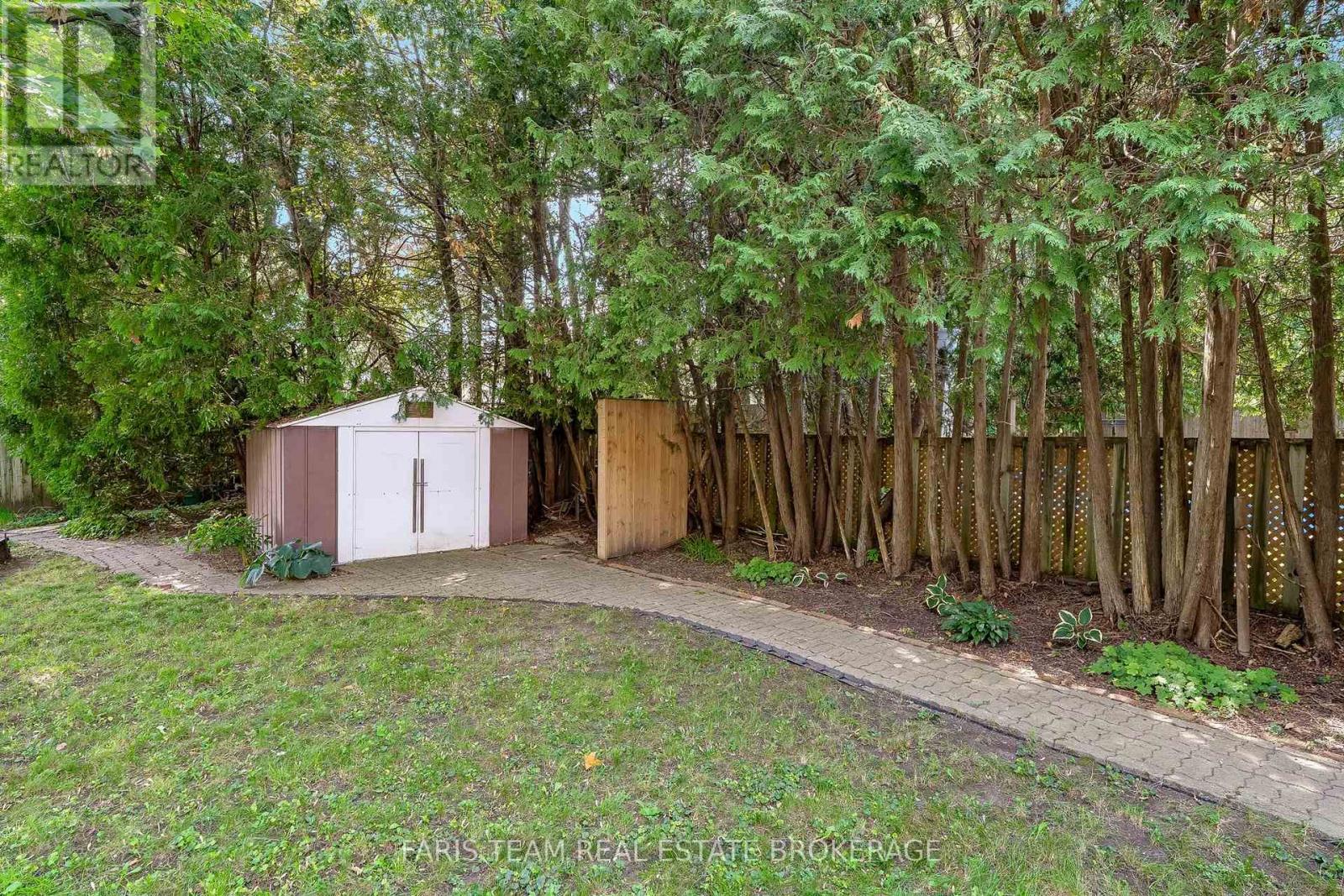 90 Bedford Park Avenue Property Photo 42