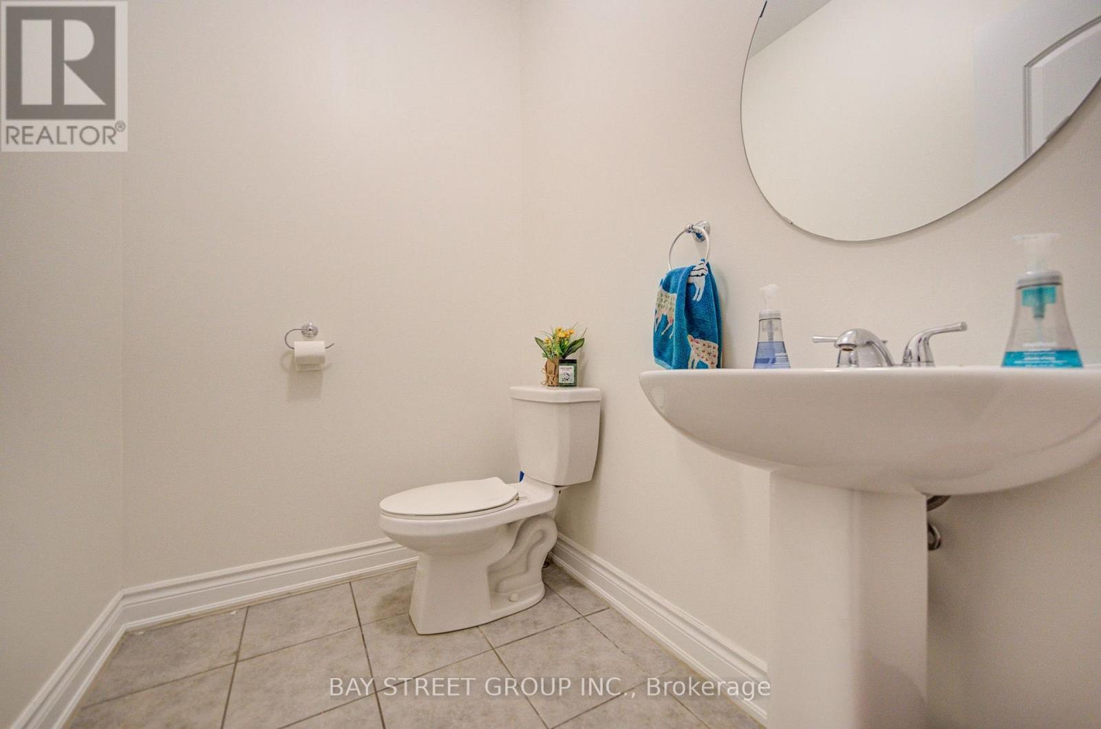 30 Ben Sinclair Avenue Property Photo 8