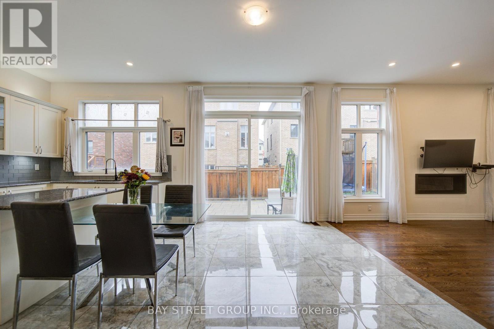 30 Ben Sinclair Avenue Property Photo 9