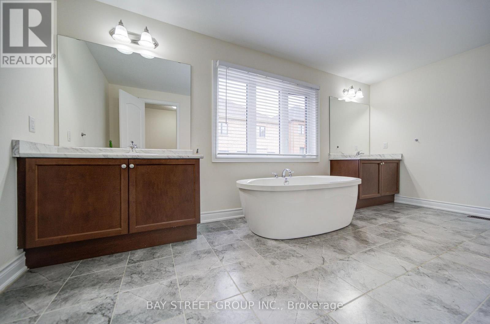 30 Ben Sinclair Avenue Property Photo 26