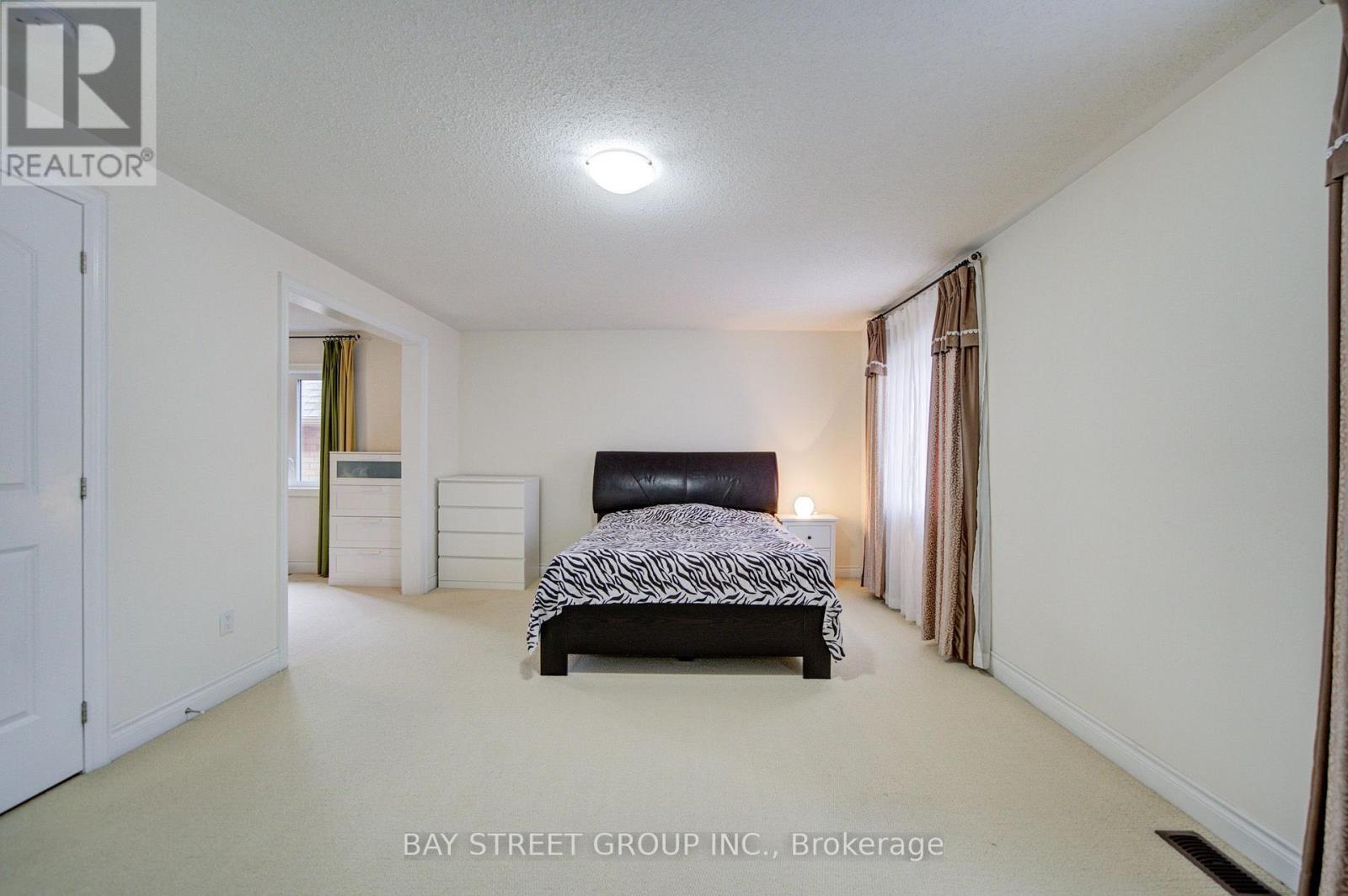 30 Ben Sinclair Avenue Property Photo 28