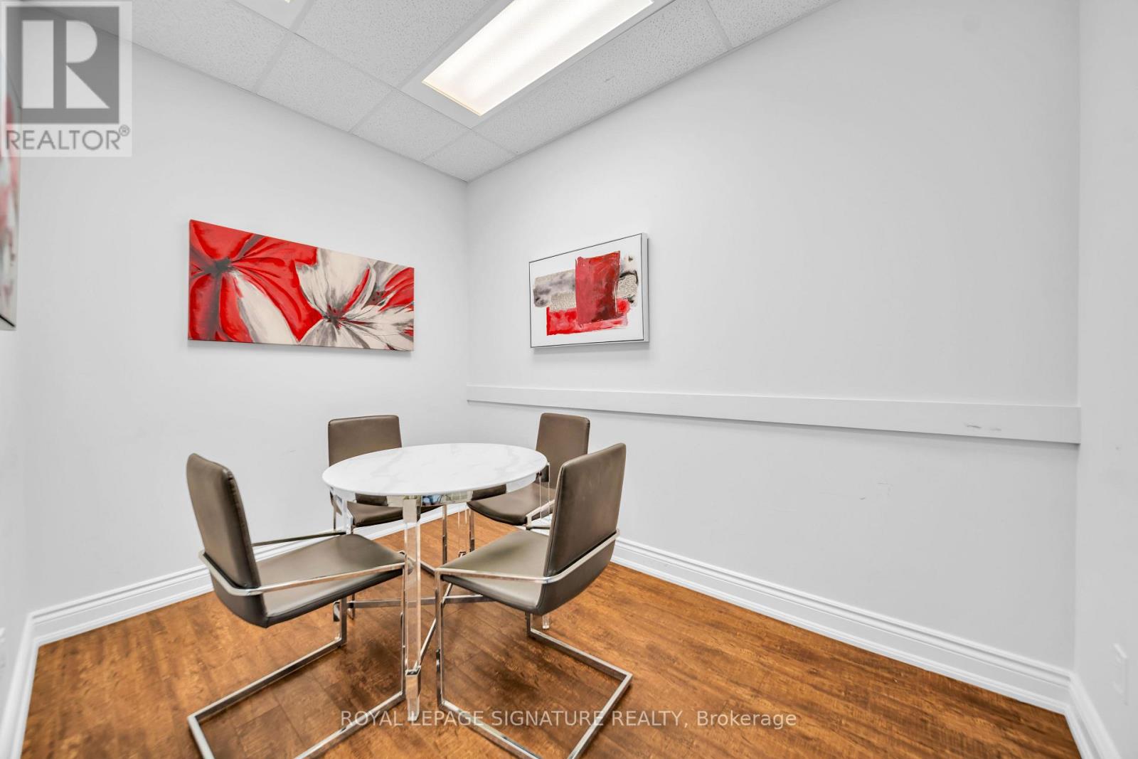 310 - 7191 Yonge Street Property Photo 12