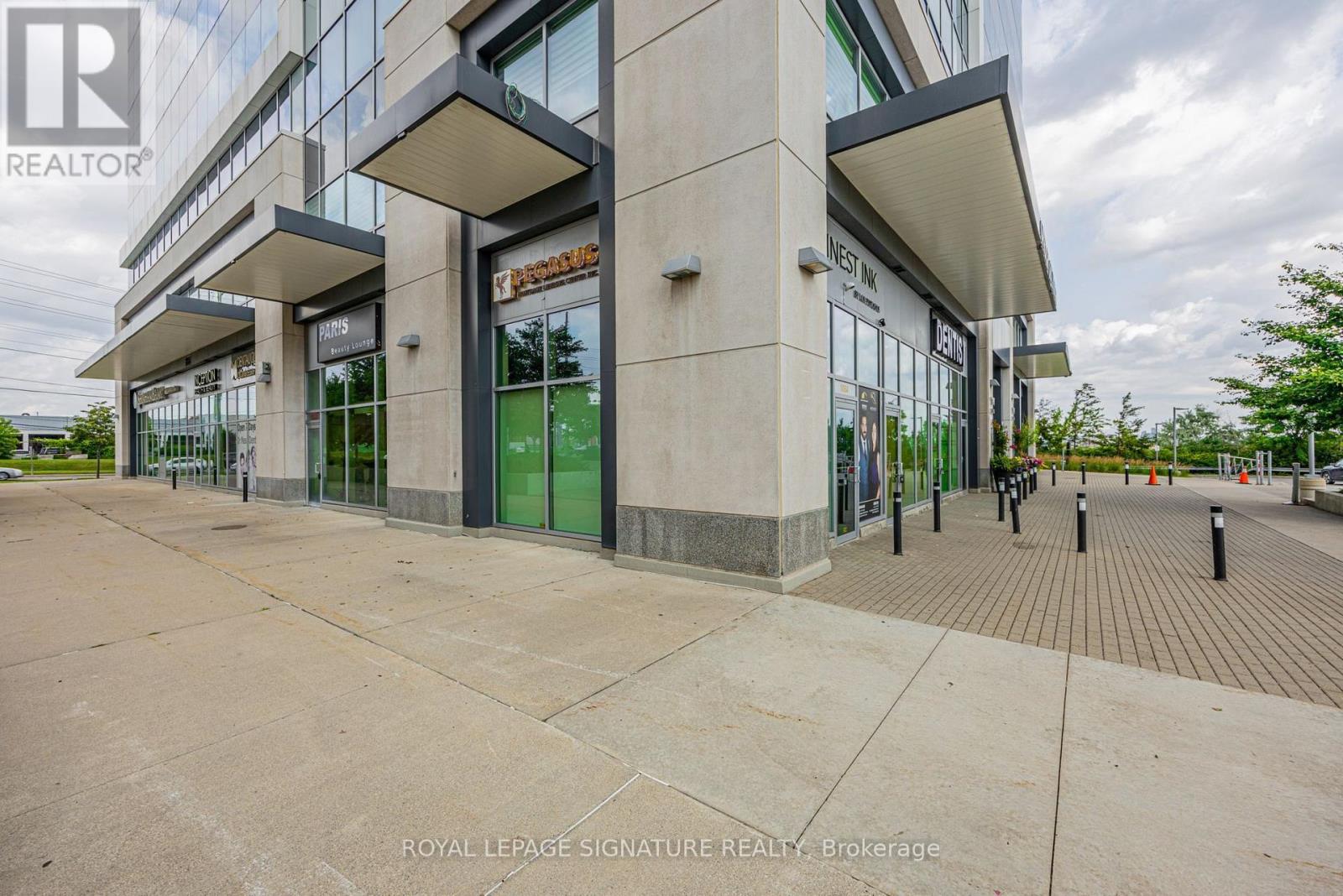 310 - 7191 Yonge Street Property Photo 18