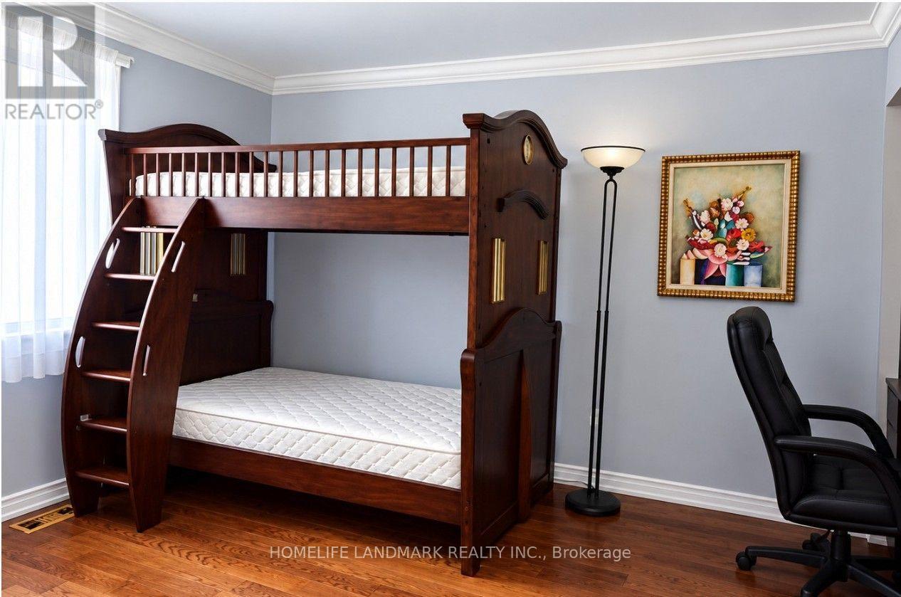 100 Lake Drive N Property Photo 15
