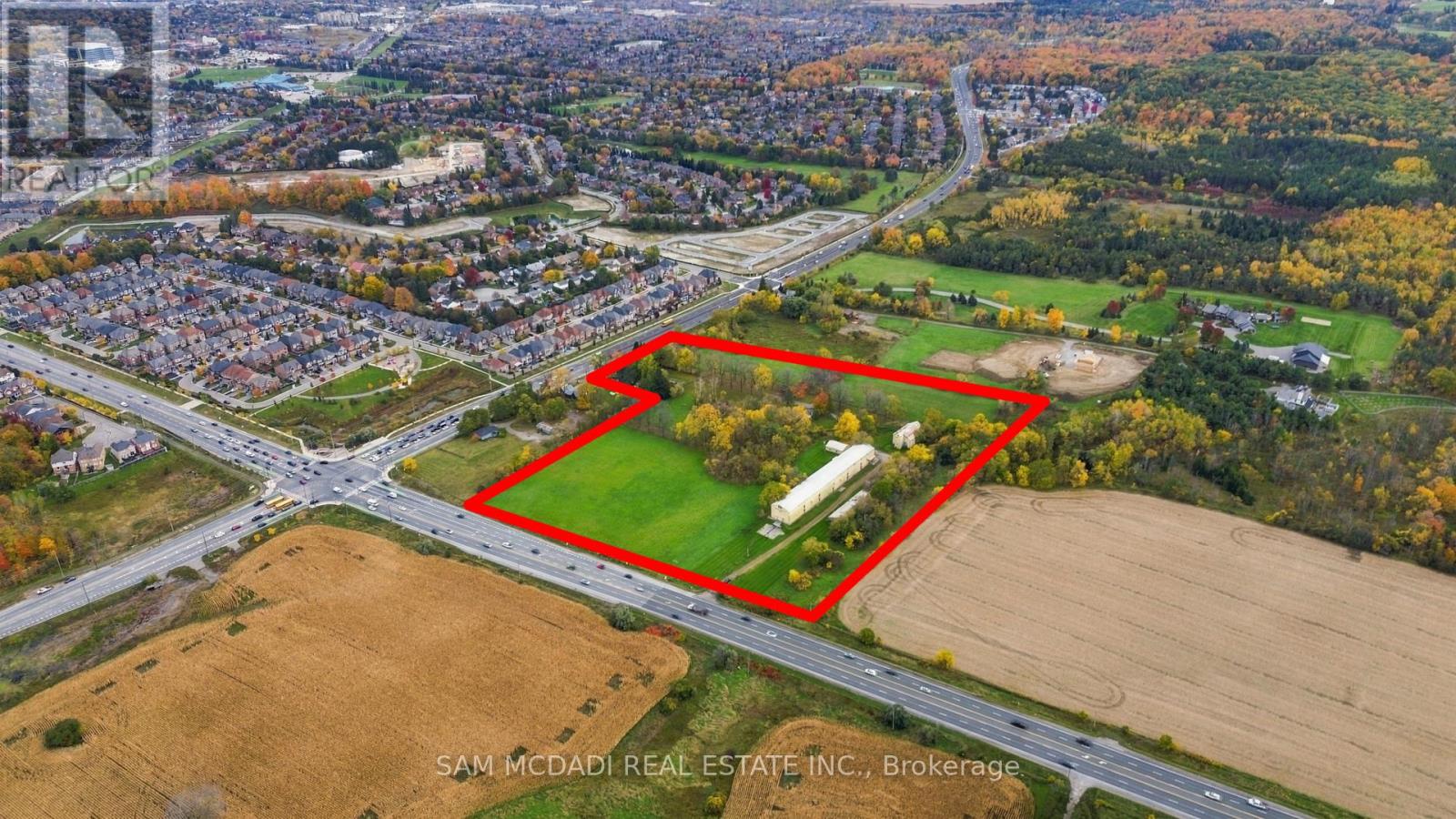 17422 Bathurst Street Property Photo 3