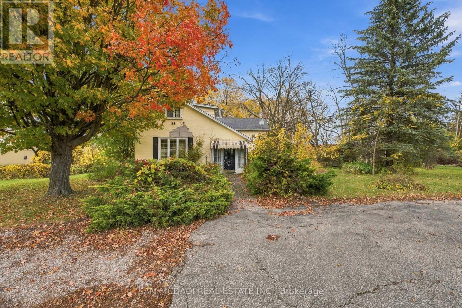17422 Bathurst Street Property Photo 12