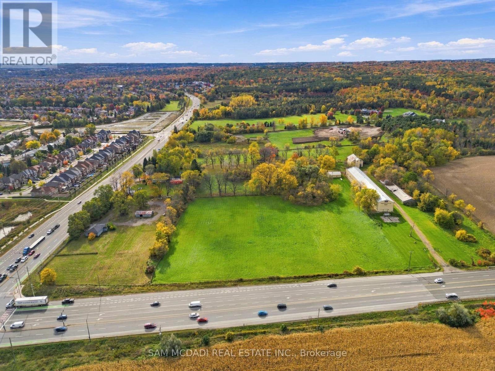 17422 Bathurst Street Property Photo 20