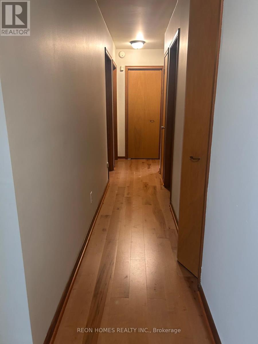 7658 Ninth Line Property Photo 9