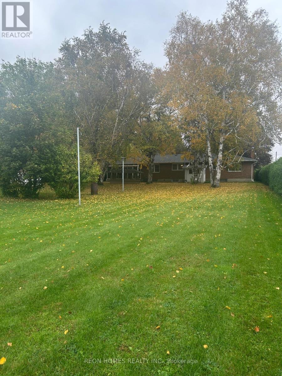 7658 Ninth Line Property Photo 16
