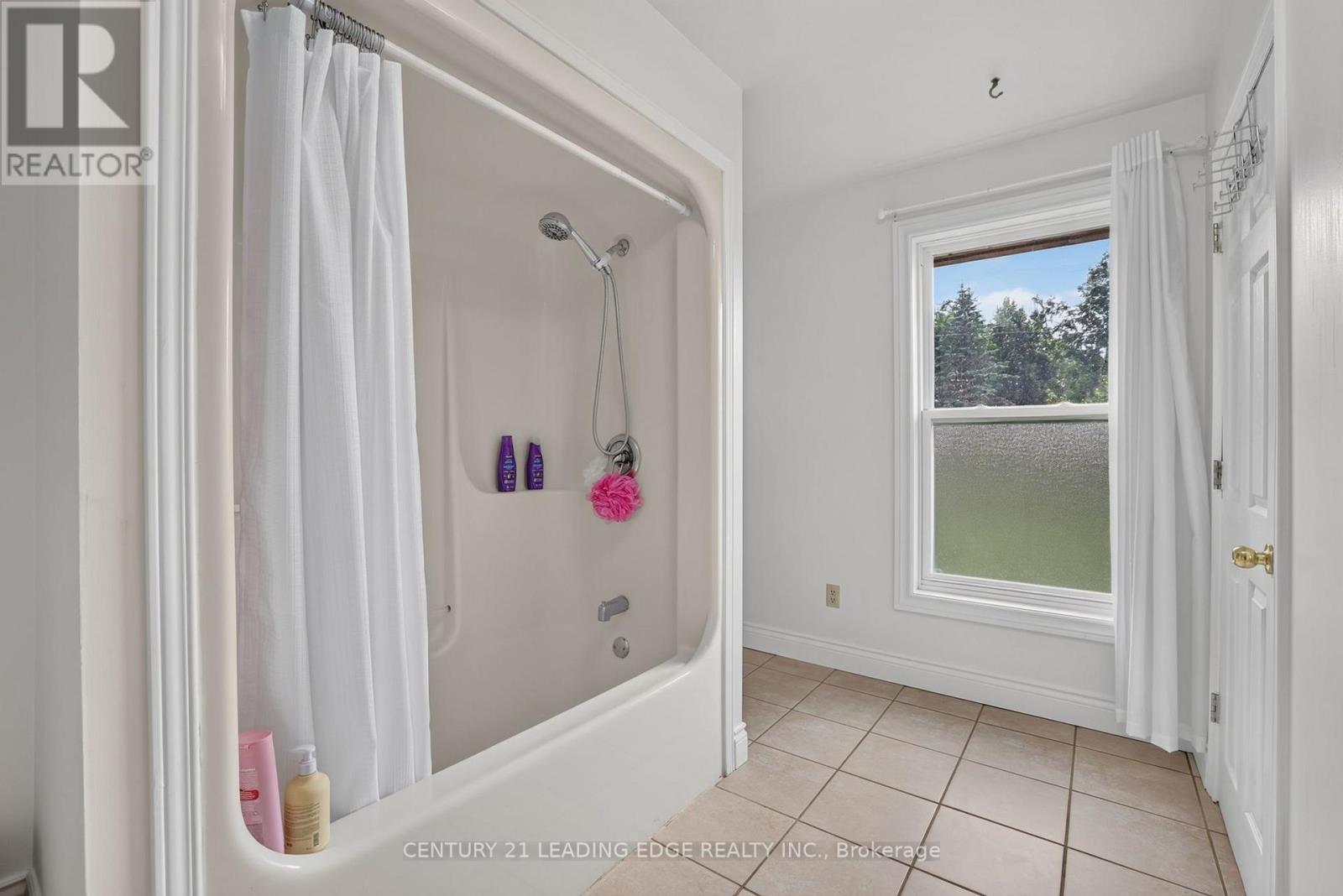 23233 Miles Road Property Photo 22