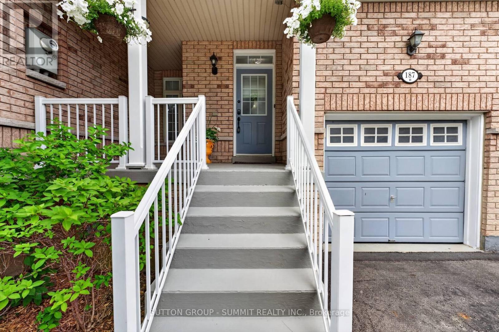 187 Kirkvalley Crescent Property Photo 2