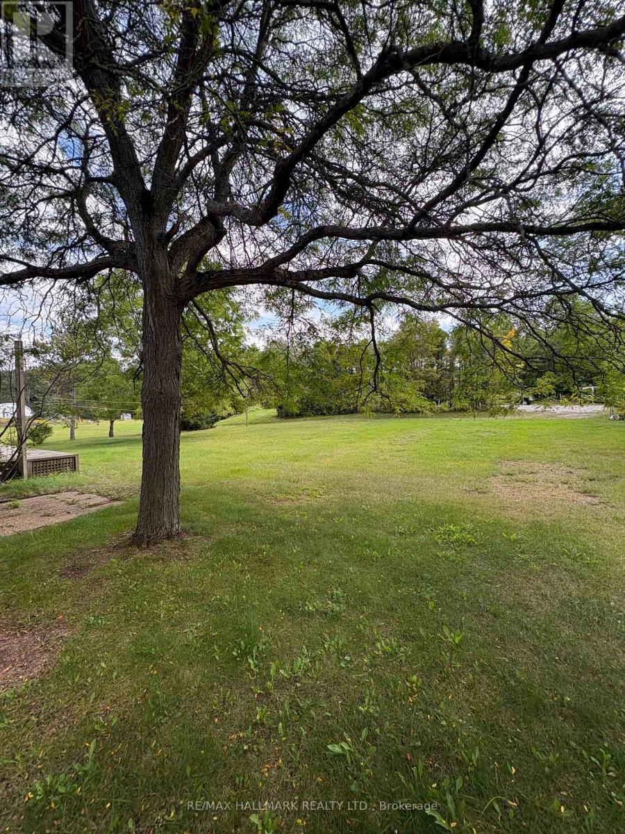 4749 Aurora Road E Property Photo 23
