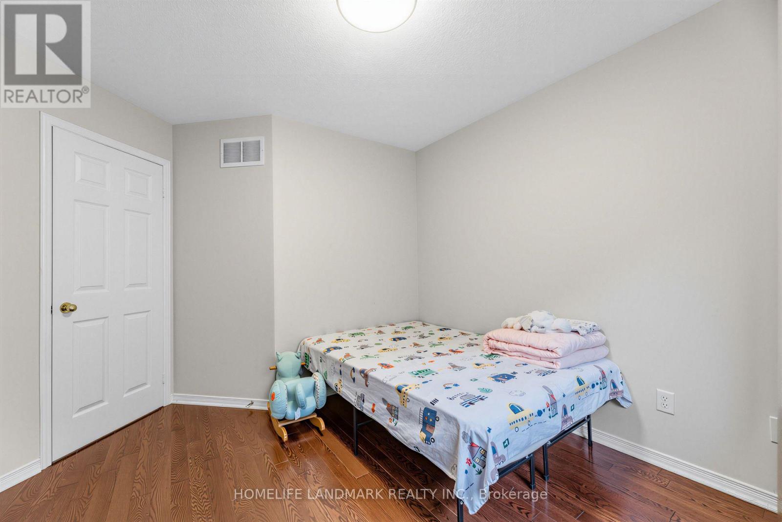 86 Laurier Avenue Property Photo 28