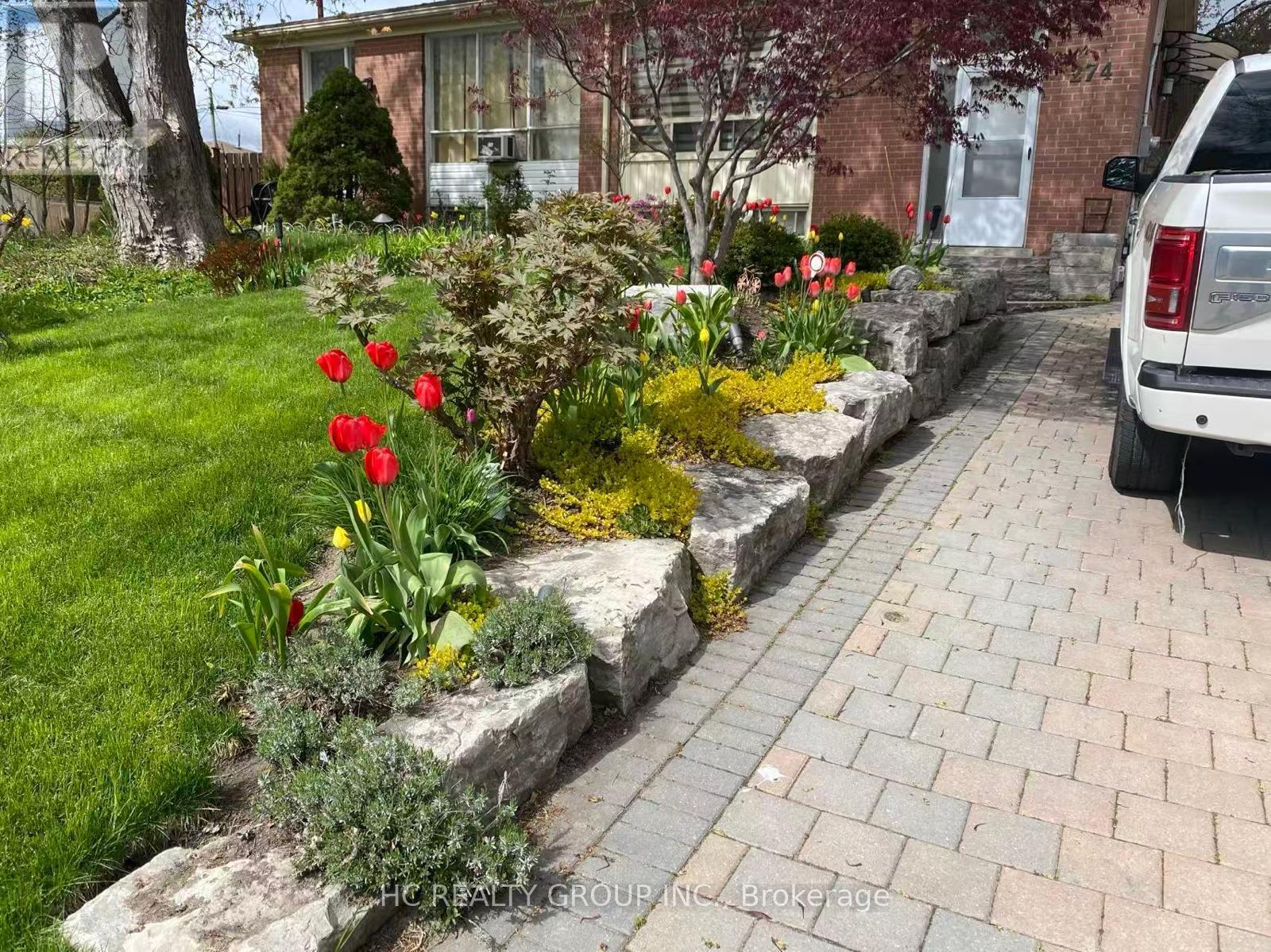 274 BROWNDALE CRESCENT