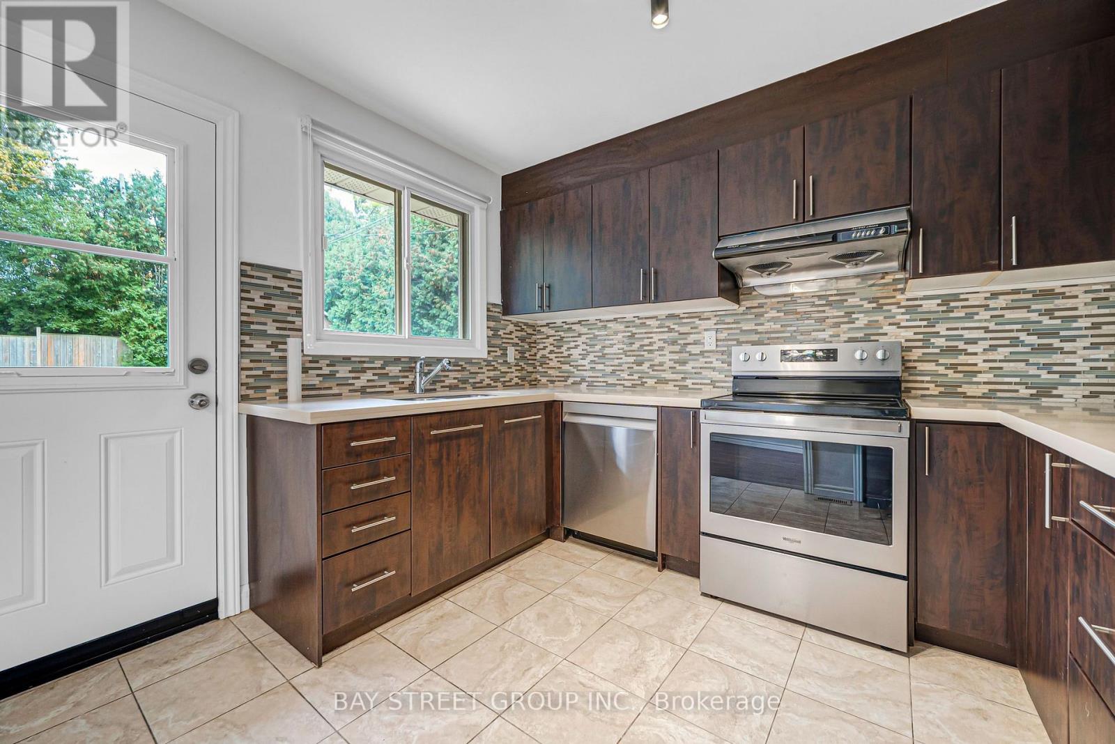 35 Kemano Road Property Photo 11
