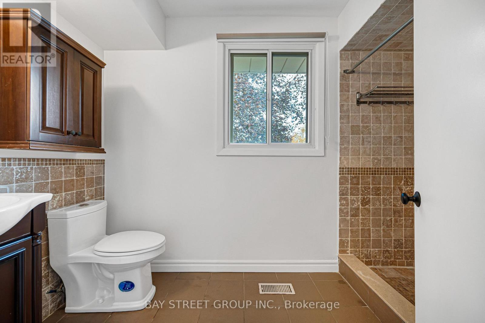 35 Kemano Road Property Photo 14