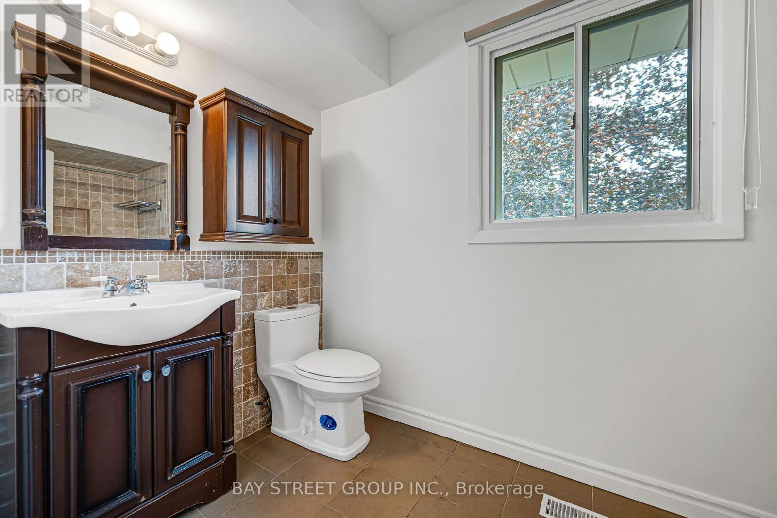 35 Kemano Road Property Photo 15