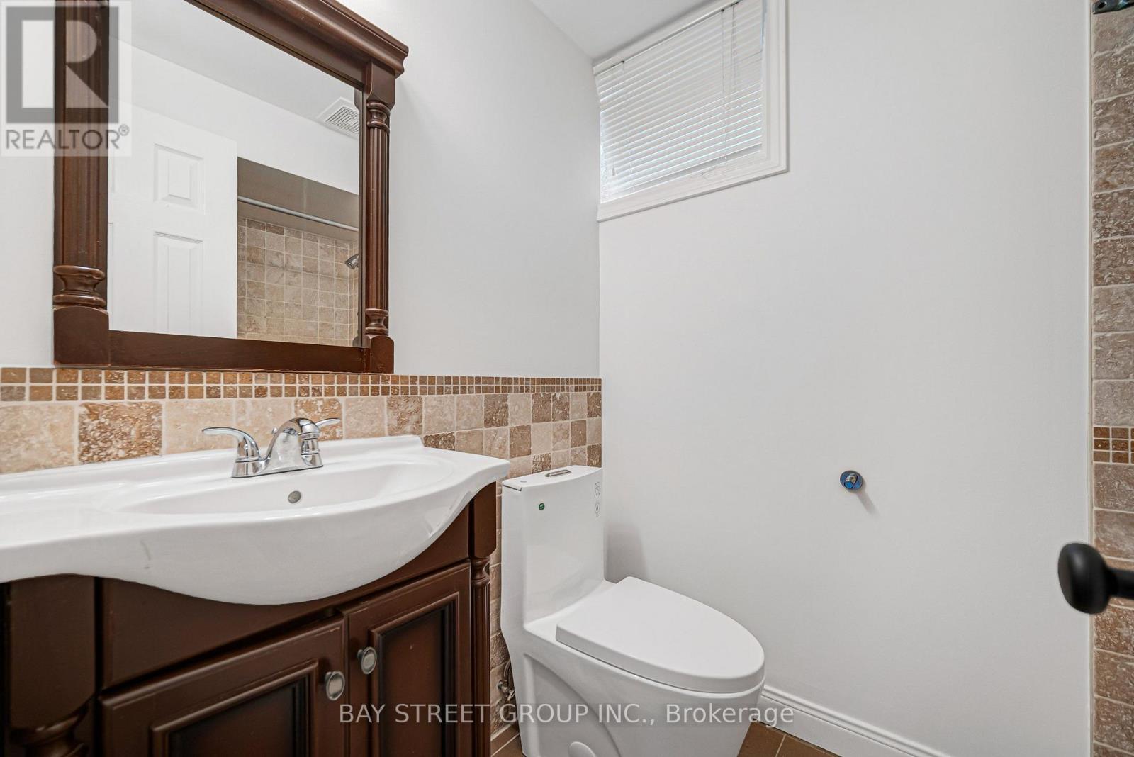 35 Kemano Road Property Photo 27