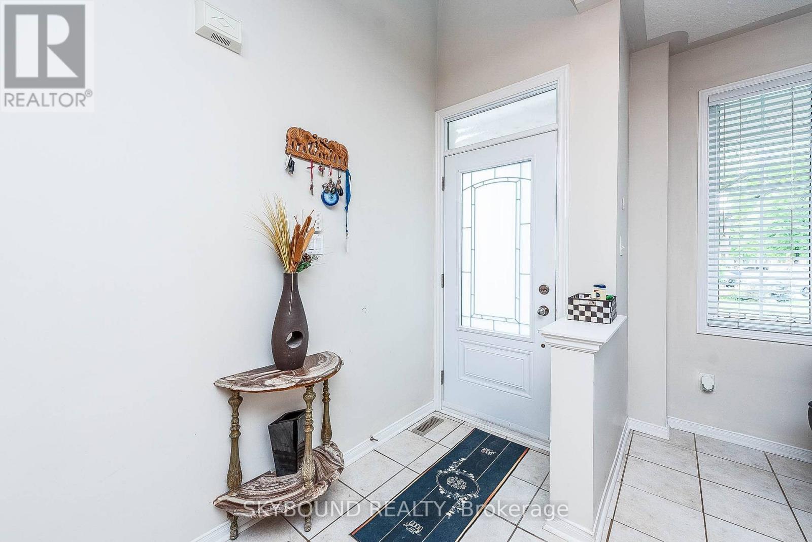 66 Skylark Drive Property Photo 6