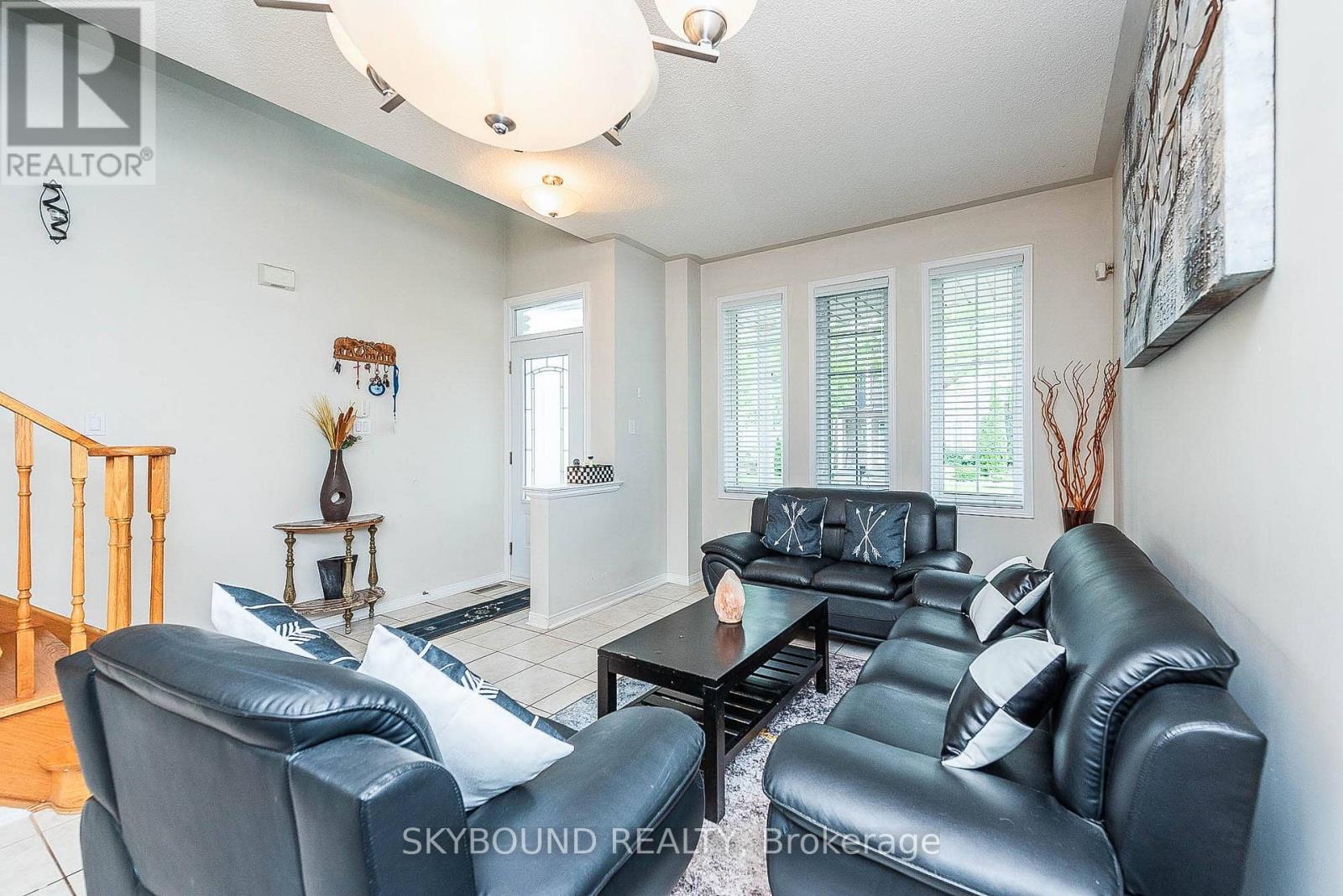 66 Skylark Drive Property Photo 11