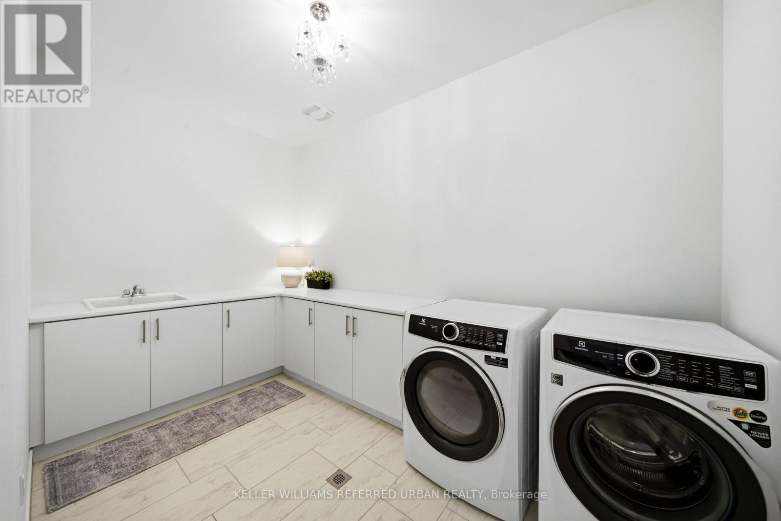 30 Mumberson Street Property Photo 43