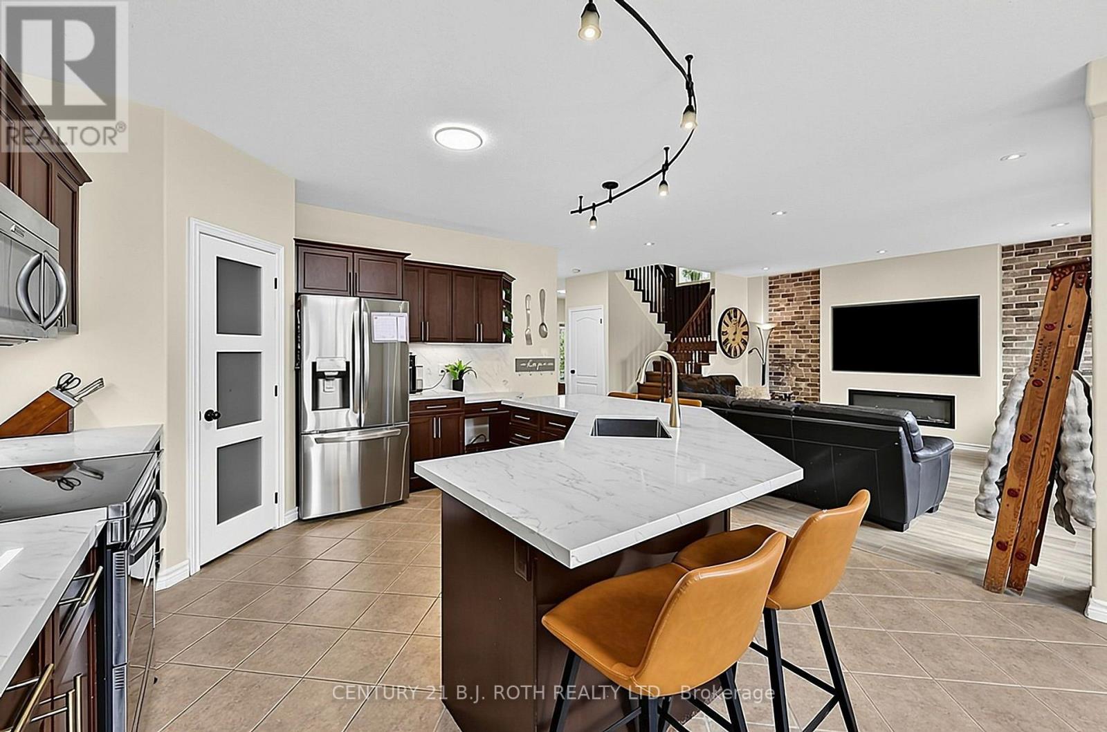 118 Mike Hart Drive Property Photo 12