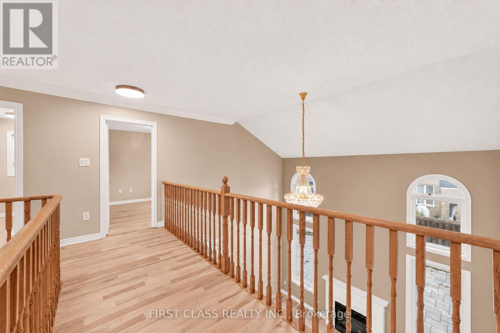 4 Hawkweed Manor Property Photo 36