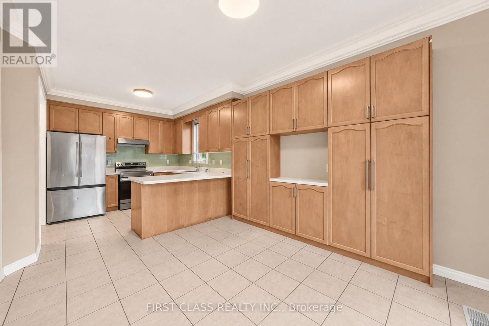 4 Hawkweed Manor Property Photo 46