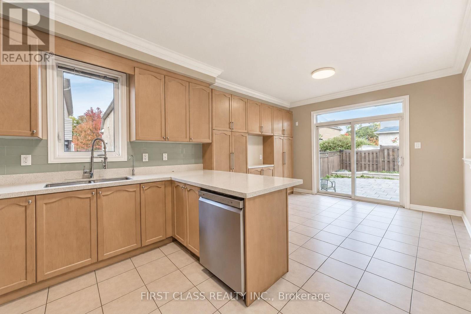 4 Hawkweed Manor Property Photo 49