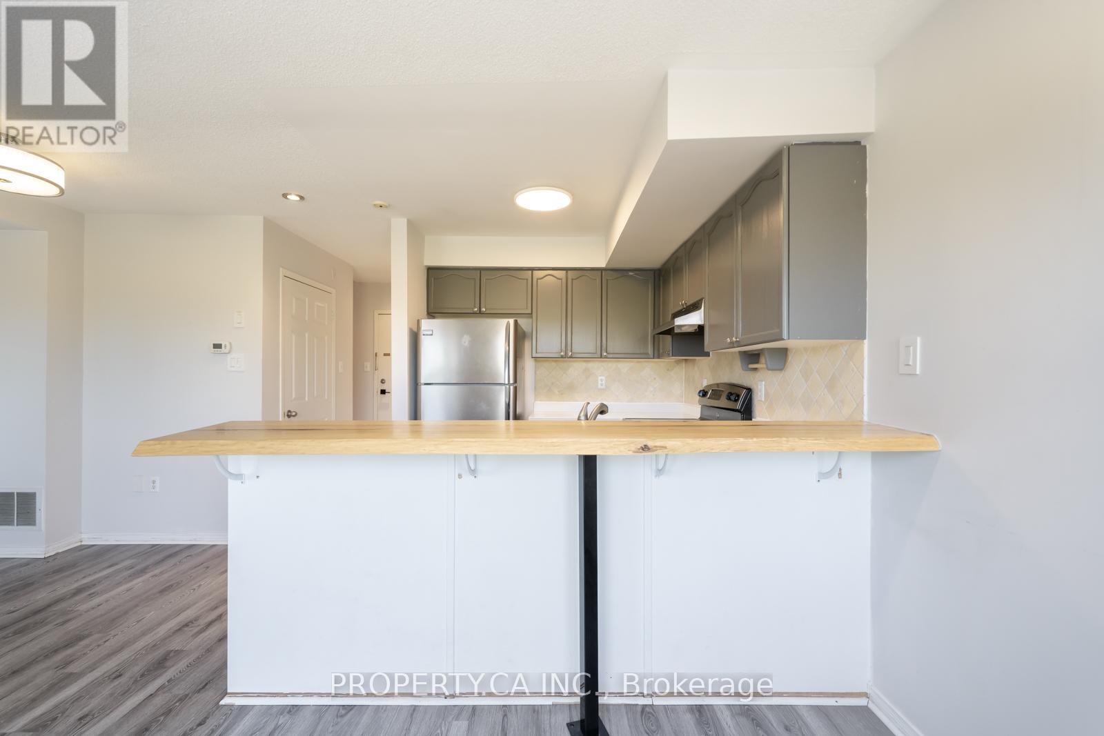 A206 - 15 Cornell Meadows Avenue Property Photo 10