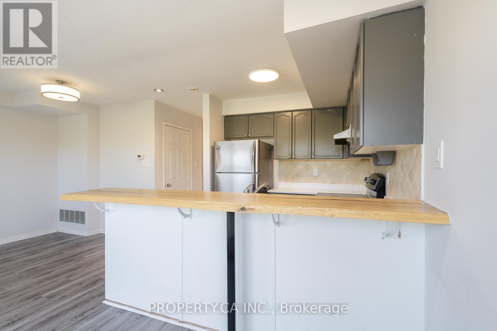 A206 - 15 Cornell Meadows Avenue Property Photo 11