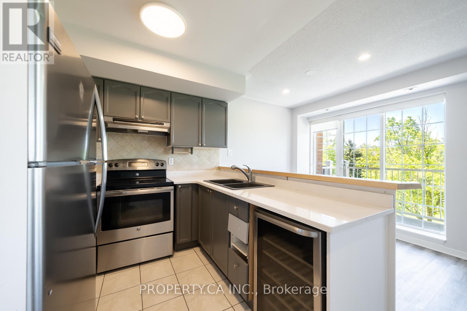 A206 - 15 Cornell Meadows Avenue Property Photo 14