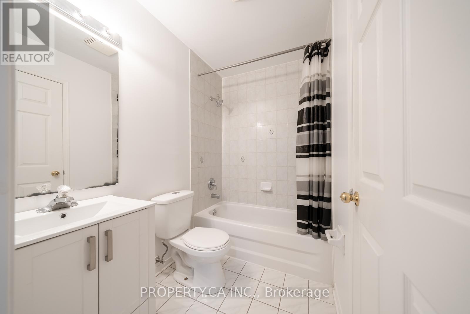 A206 - 15 Cornell Meadows Avenue Property Photo 37
