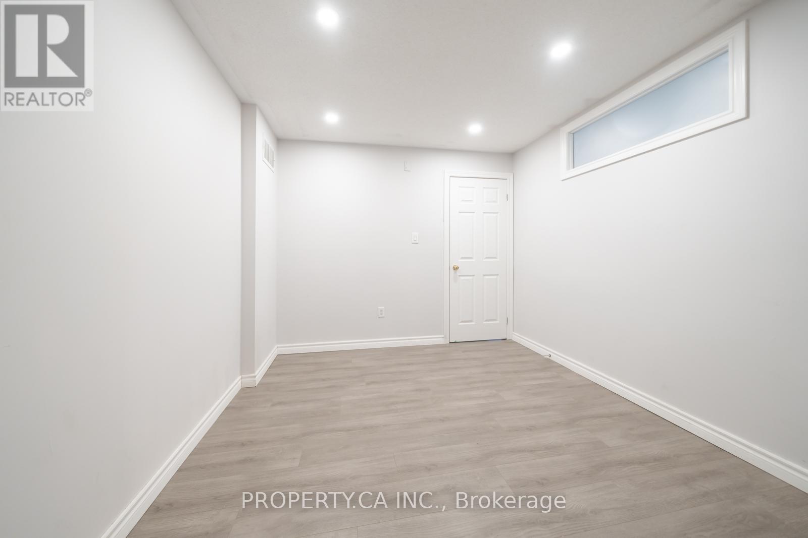 A206 - 15 Cornell Meadows Avenue Property Photo 44