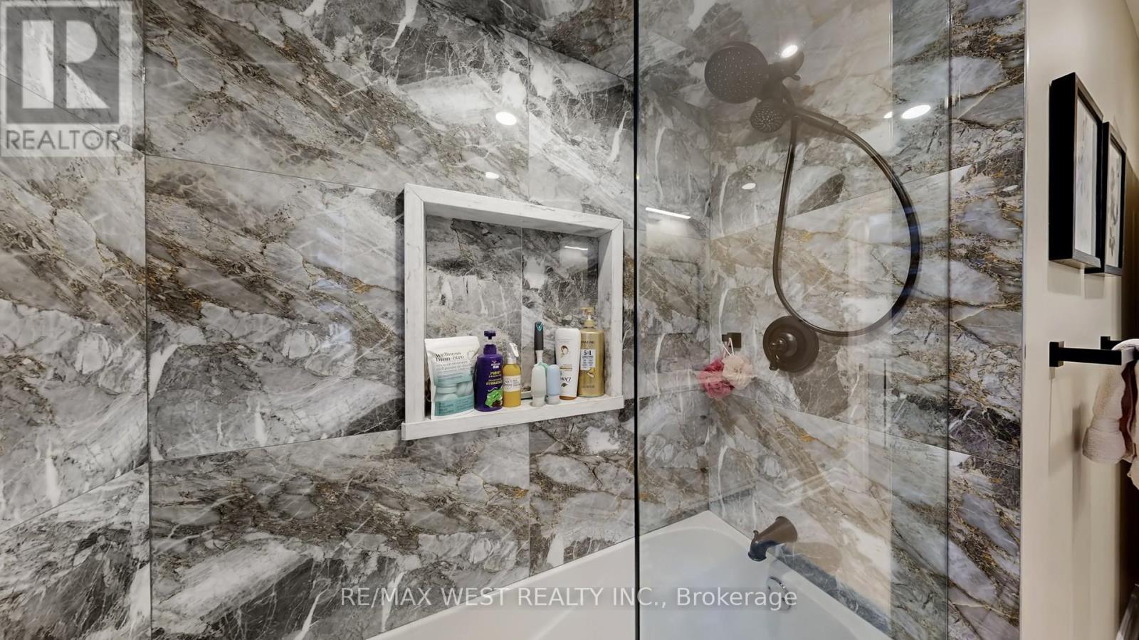 31 Mulholland Drive Property Photo 39