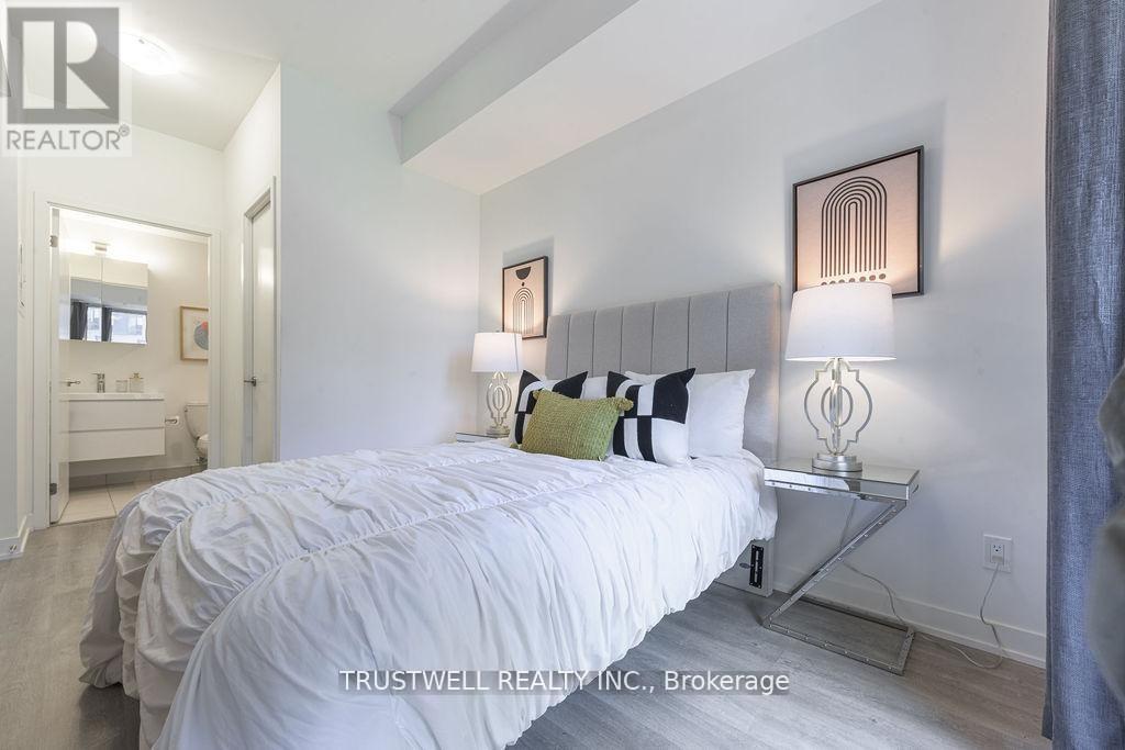 407 - 38 Simcoe Promenade Property Photo 9