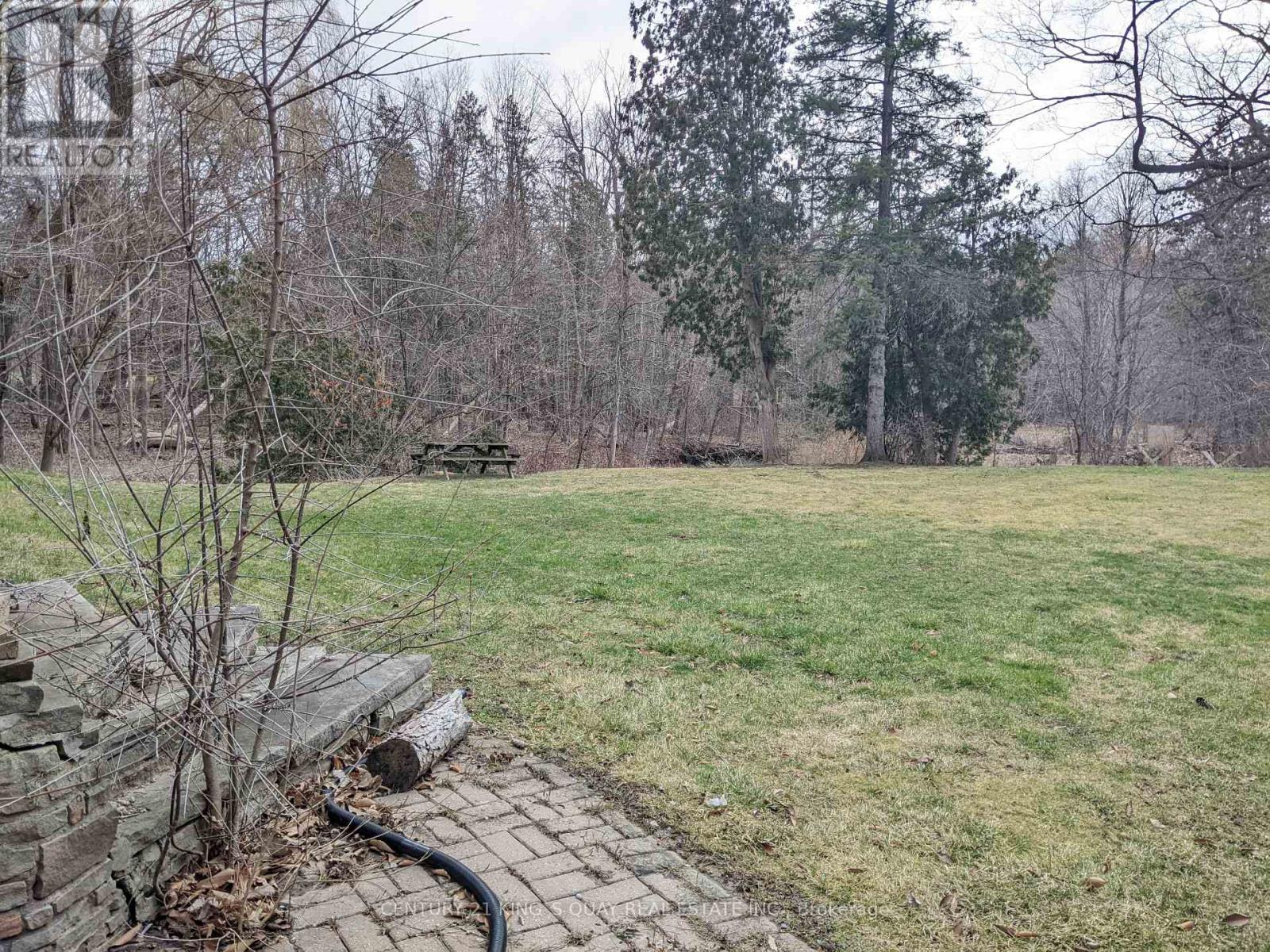 9779 Warden Avenue Property Photo 5