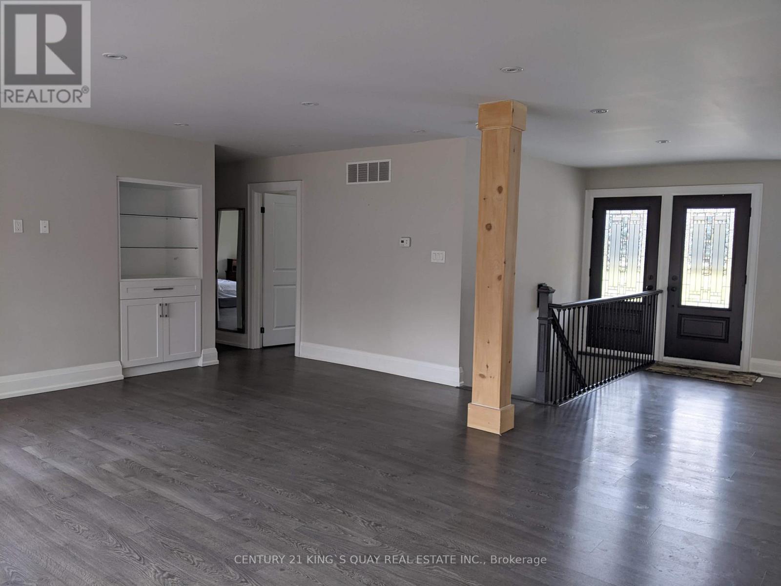 9779 Warden Avenue Property Photo 9