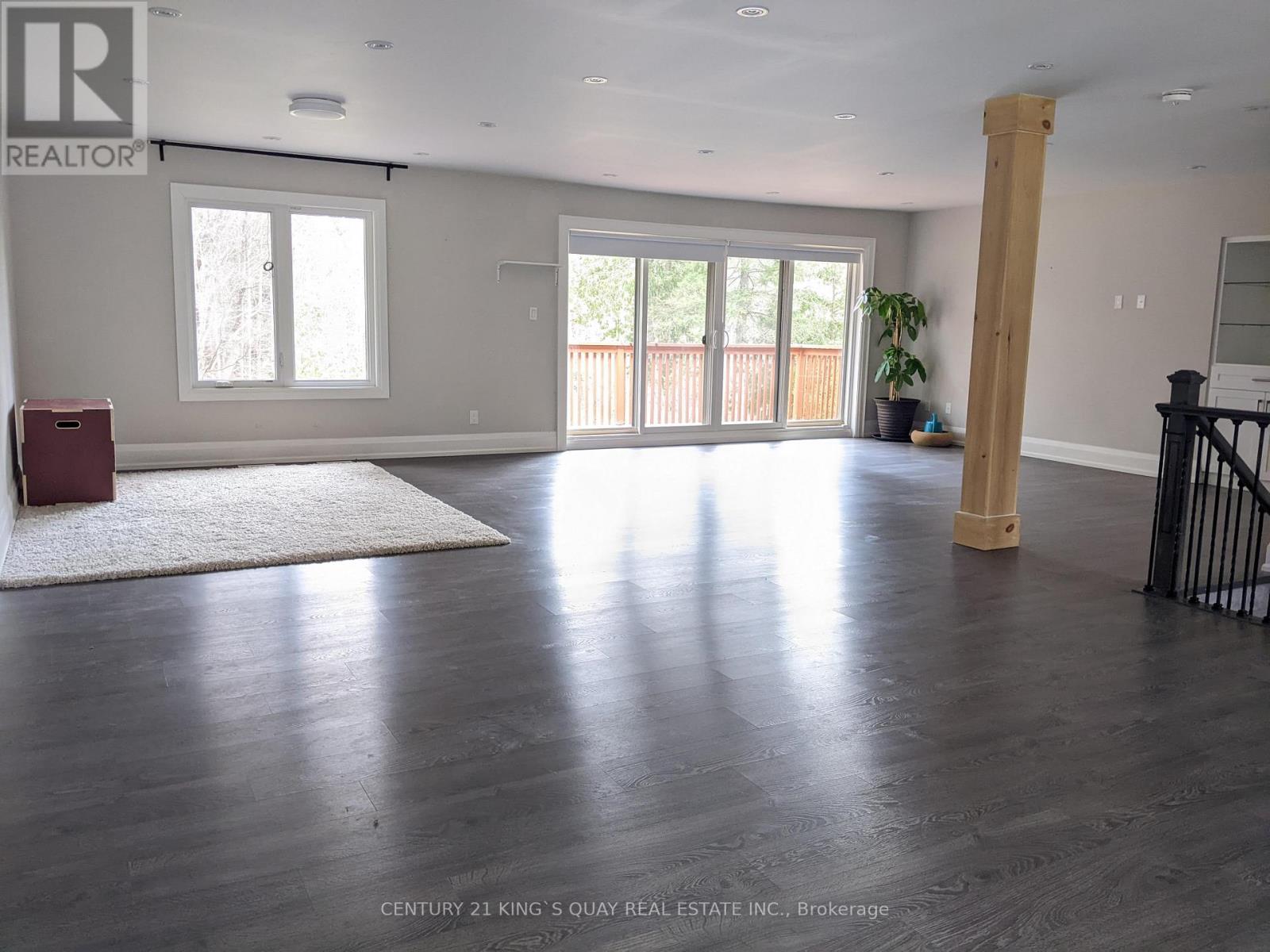 9779 Warden Avenue Property Photo 15