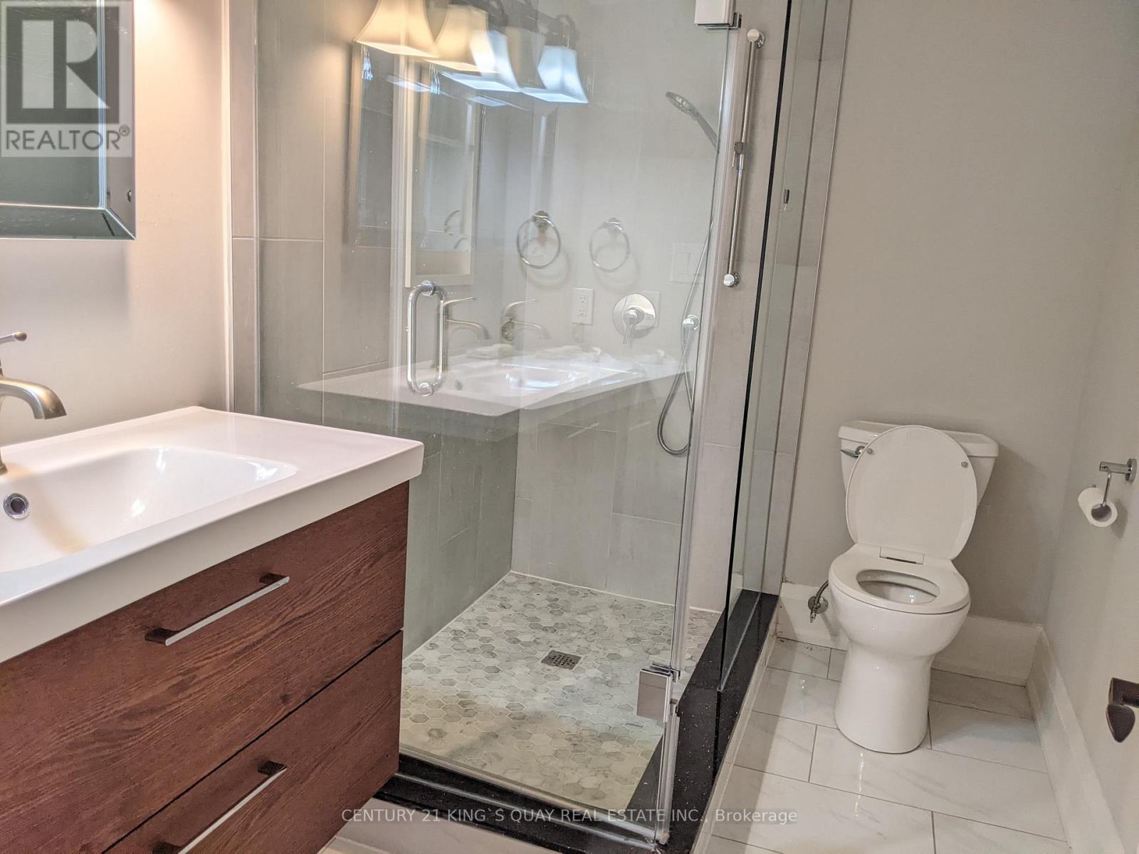 9779 Warden Avenue Property Photo 22
