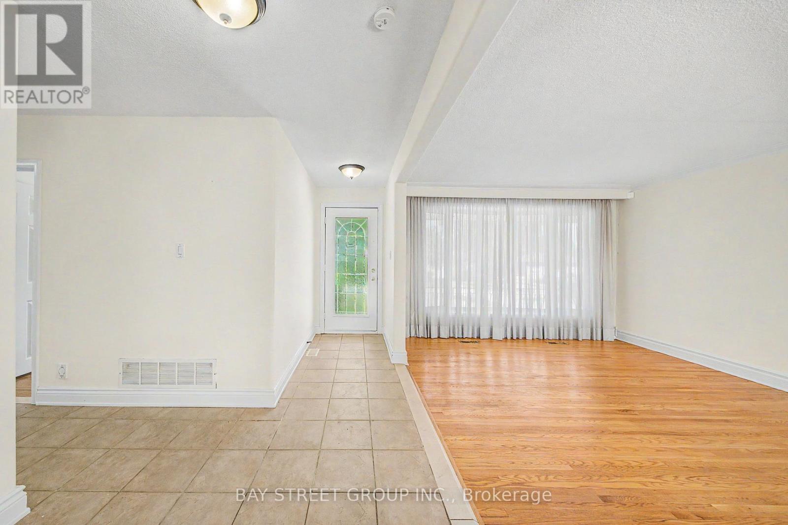 32 Alanadale Avenue Property Photo 4