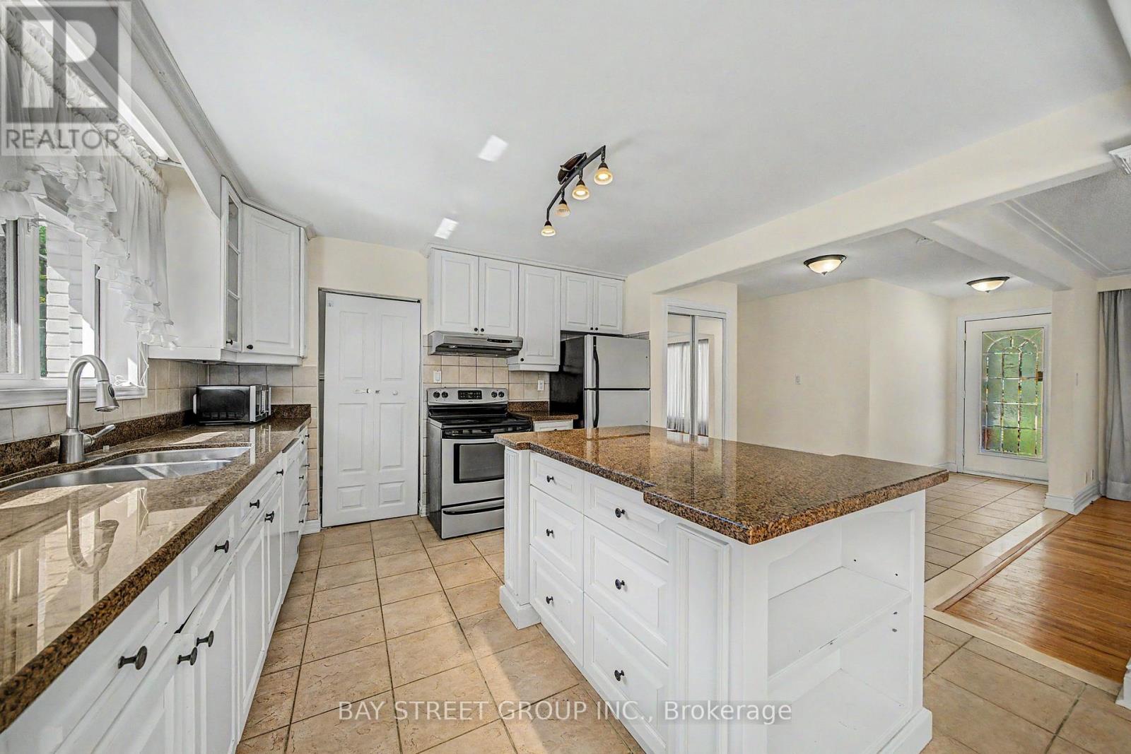 32 Alanadale Avenue Property Photo 13